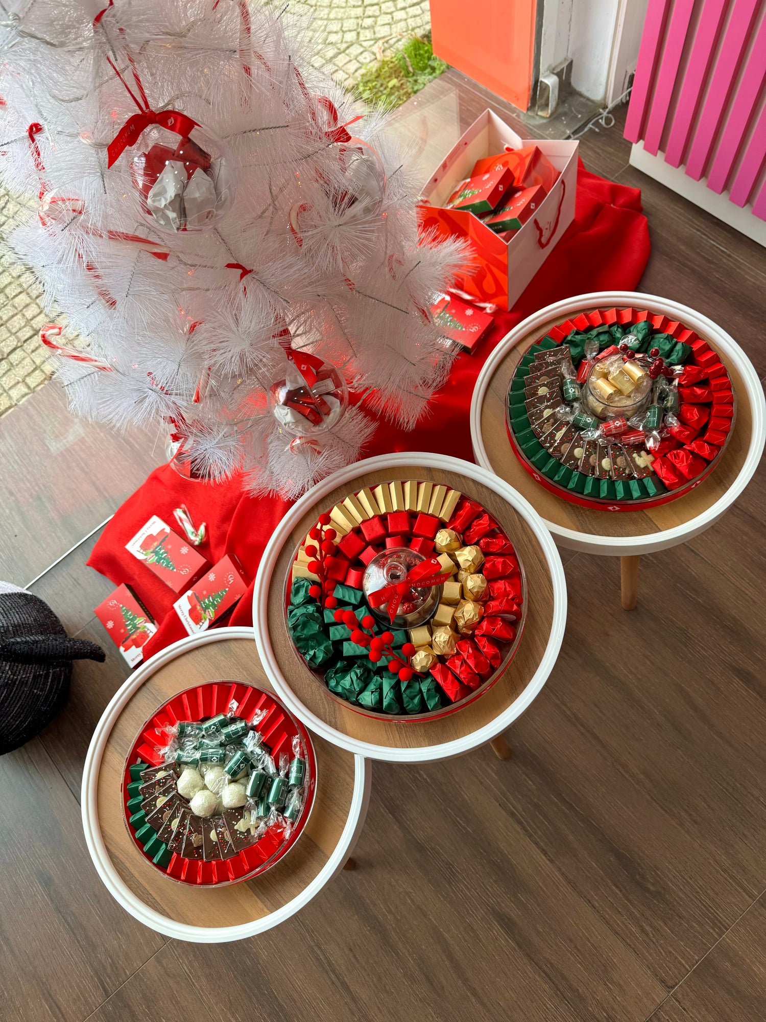 Circular Christmas Tray